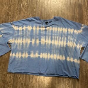 Wild Fable blue & white tie dye long sleeve cropped sweatshirt